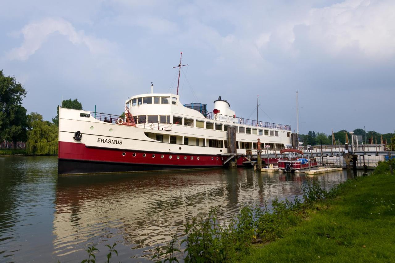 De Logeerboot Dordrecht Bed & Breakfast ภายนอก รูปภาพ