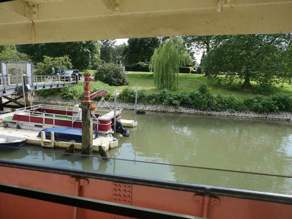 De Logeerboot Dordrecht Bed & Breakfast ภายนอก รูปภาพ