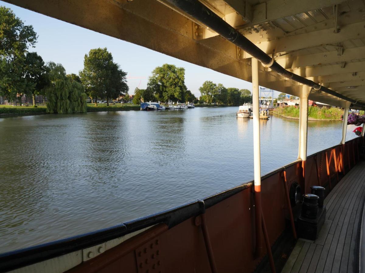 De Logeerboot Dordrecht Bed & Breakfast ภายนอก รูปภาพ