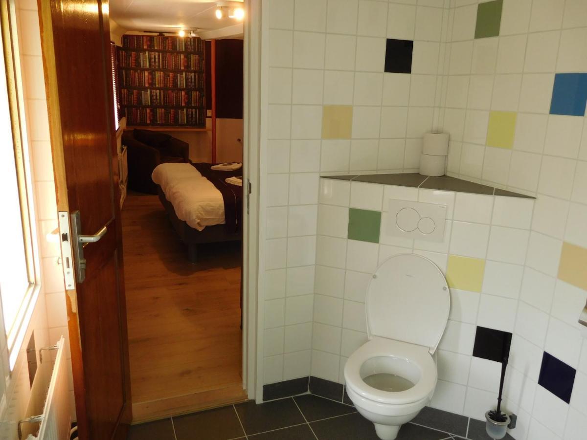 De Logeerboot Dordrecht Bed & Breakfast ภายนอก รูปภาพ