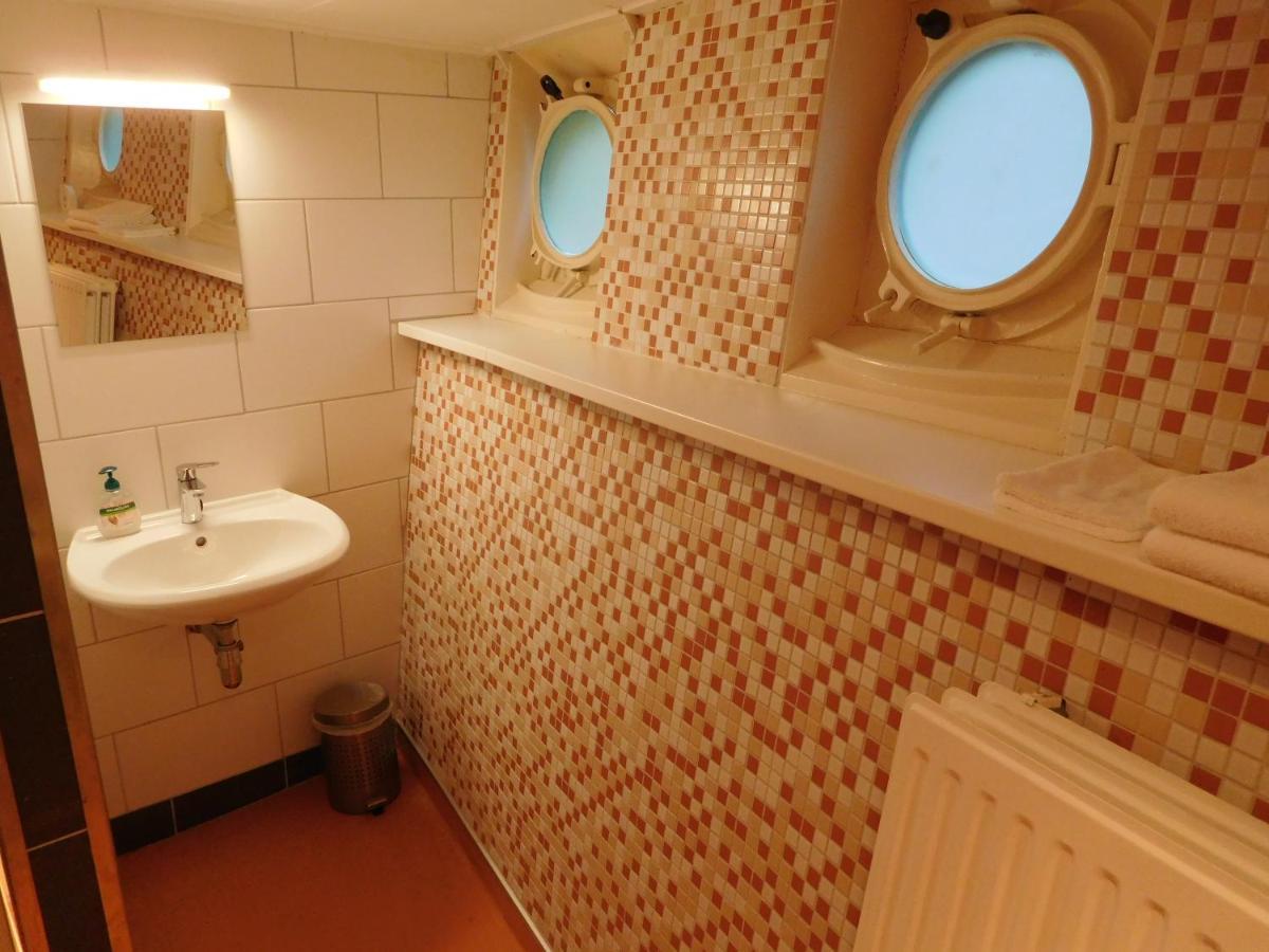 De Logeerboot Dordrecht Bed & Breakfast ภายนอก รูปภาพ